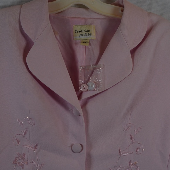 Tradition Petite Pink Embroidered/Beaded Skirt Suit SZ 16P NWOT - Picture 6 of 7
